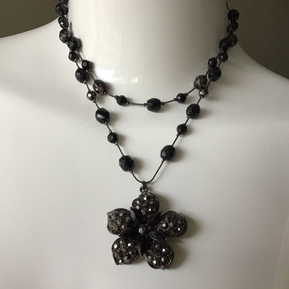 Liz Claiborne necklace - Picture 2 of 2